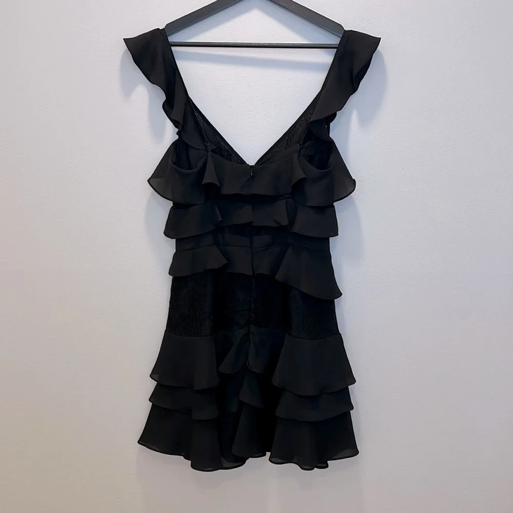Bardot x Revolve Babylon Ruffle Lace Dress Size 6 or Small - Picture 9 of 14